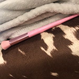 Morphe x Jeffree Star contour brush